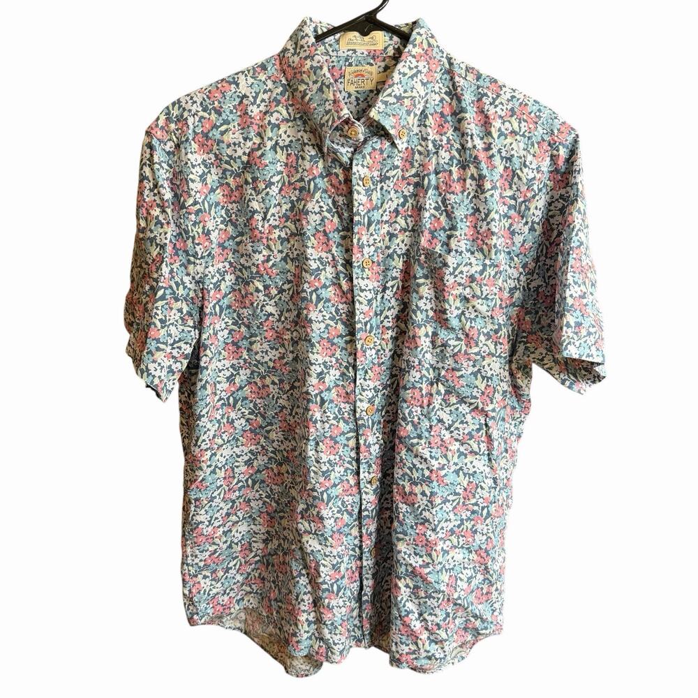 Faherty Short-Sleeve Floral Button-Down Shirt in Pink, Blue, White